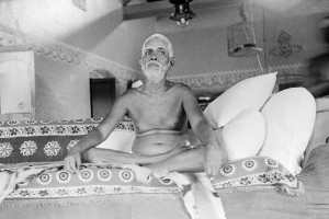 Sri Bhagavan sitting in Old Hall